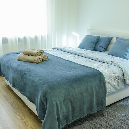 Apartament Delux Light Apartment เคียฟ ภายนอก รูปภาพ
